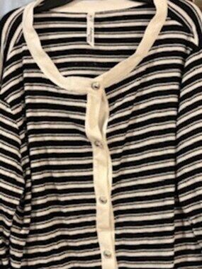 Black & white striped shirt-women's NY Collection size 2X.